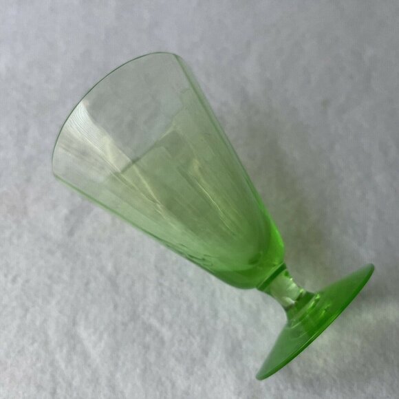 Green Uranium Glass Depression Cup Parfait Footed Panel Optic Fluted Vintage - Picture 11 of 12